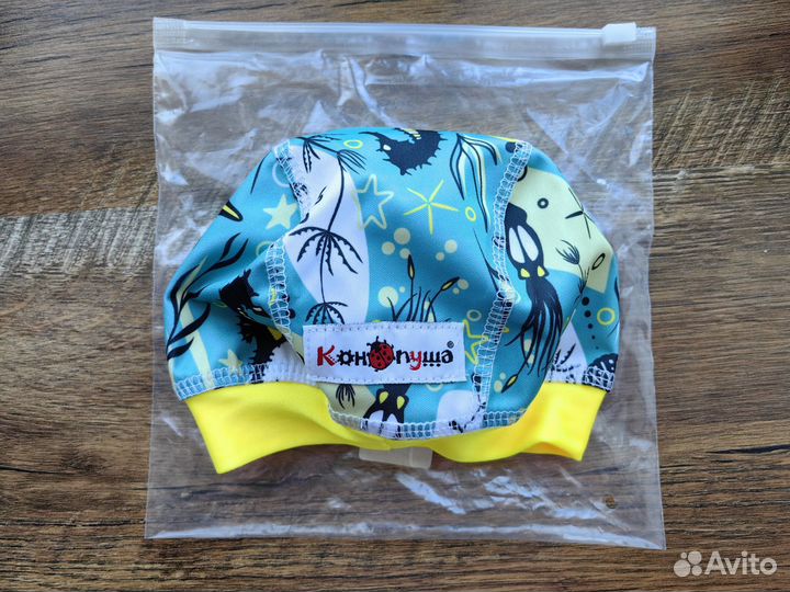 Шапочка для плавания новая