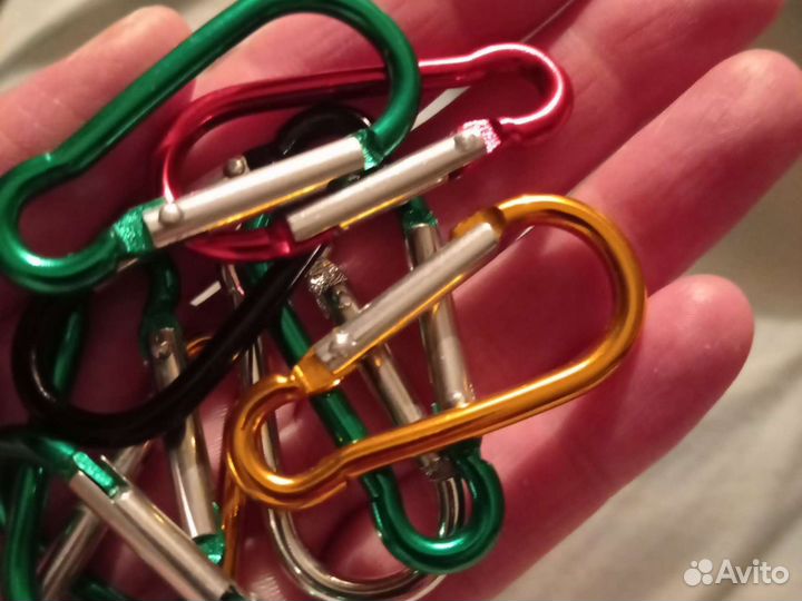 Лазерная указка с подсветками Есть брелки-фонарики