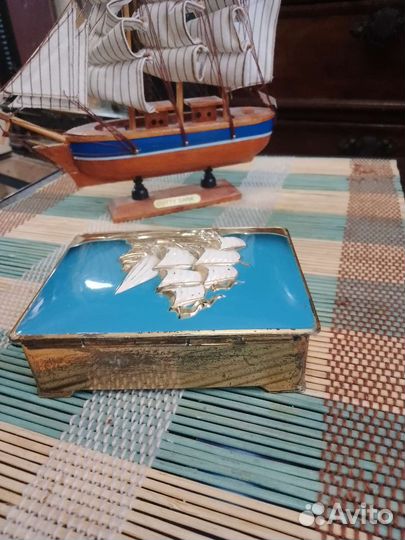 Сигаретница. Портсигар. Табакерка. Коробка для