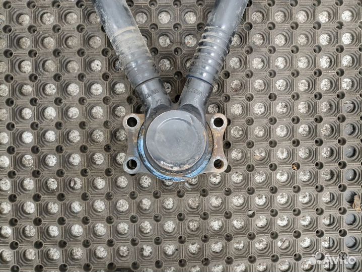 Тяга реактивная V-образная