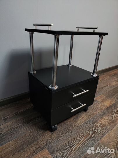 Тележка парикмахерская