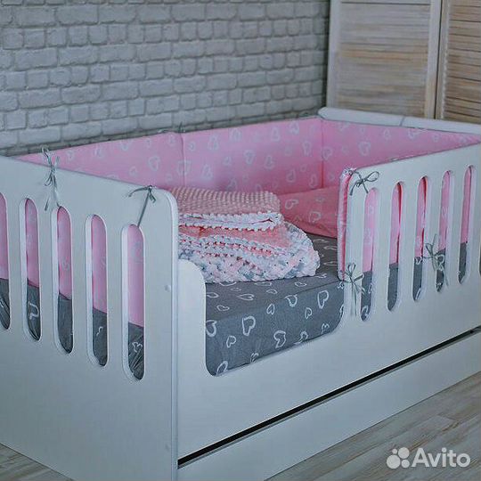 Кроватка детская