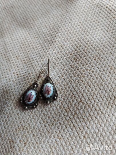 Серьги с финифтью