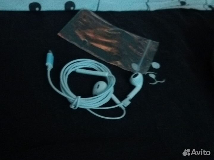 Наушники Apple EarPods lightning