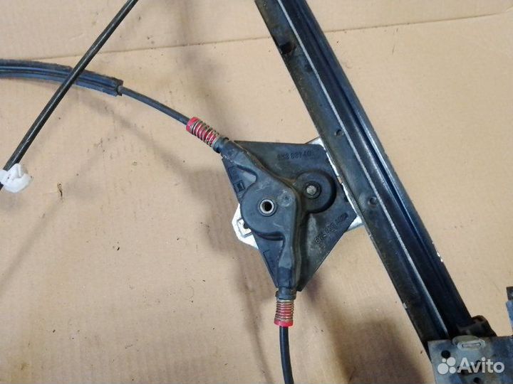 Стеклоподъемник передний правый Volkswagen Caddy