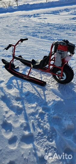 Продам детский бензиновый снегокат 