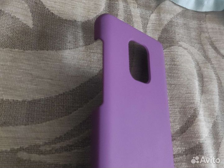 Чехол на телефон