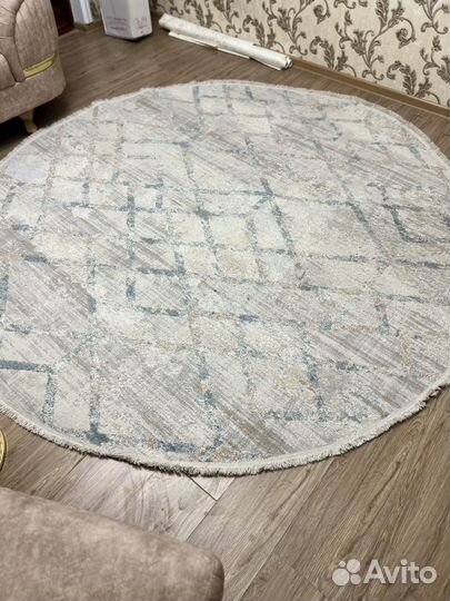 Ковер 2.5 на 2.5