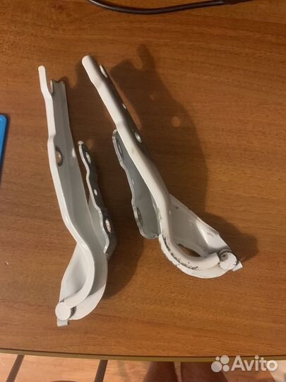 Петли капота Рапид 1 рестайлинг