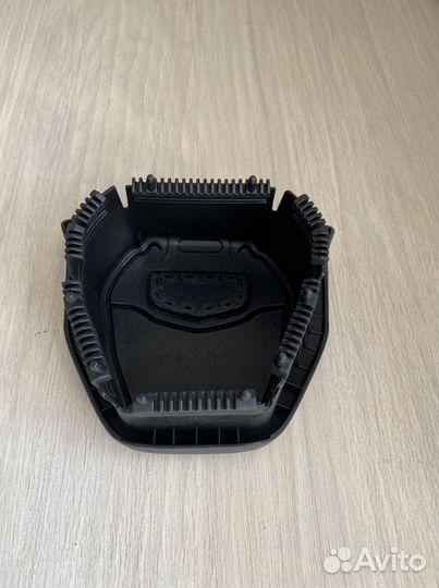 Крышка подушки Geely Emgrand EC 7