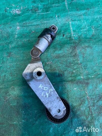 Ролик-натяжитель Toyota Corolla E15 1,4