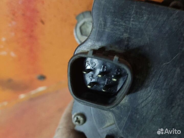 Мотор дворников mitsubishi galant 8 EA2A