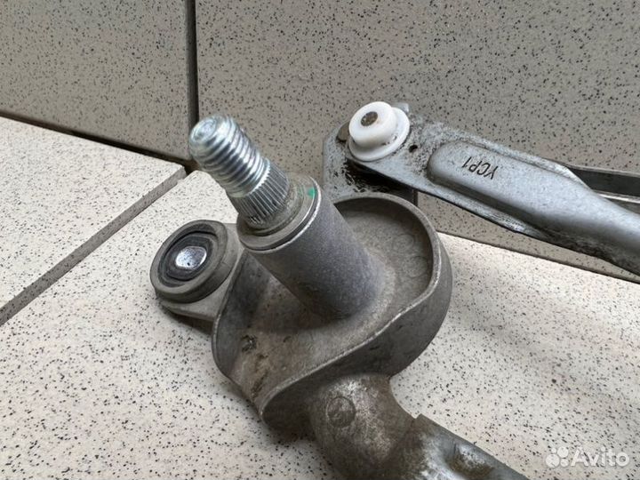 Трапеция стеклоочистителей в сборе Hyundai Solaris