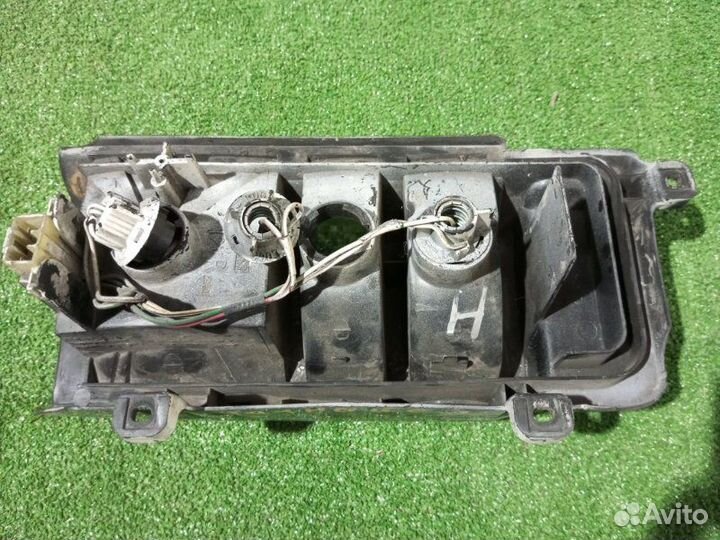 Стоп-сигнал задний правый Toyota Town Ace R20