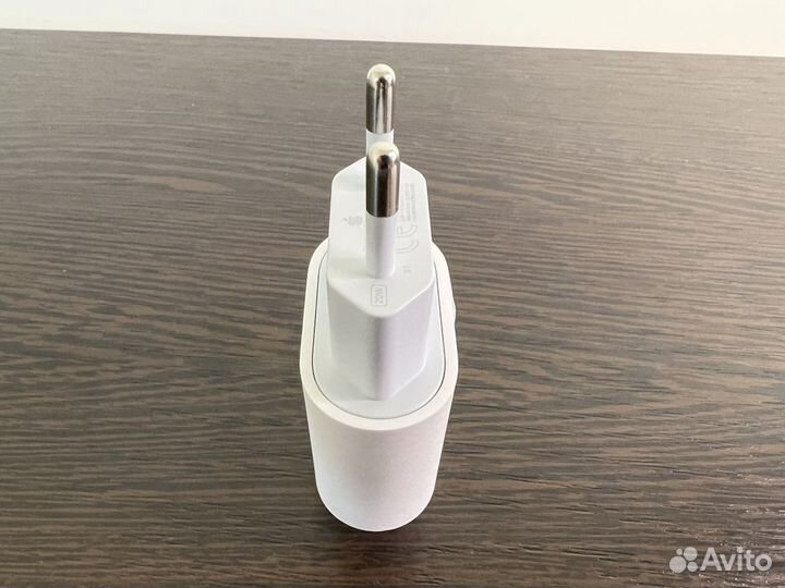 Зарядка на iPhone 20w оригинал