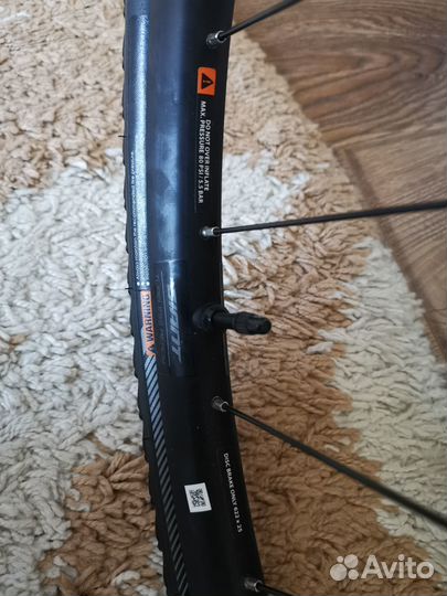 Колеса в сборе (вилсет) с Giant Revolt 2