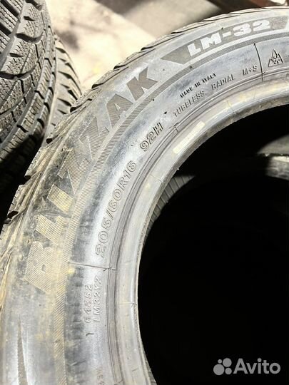 Bridgestone Blizzak LM-32 205/60 R16 92H