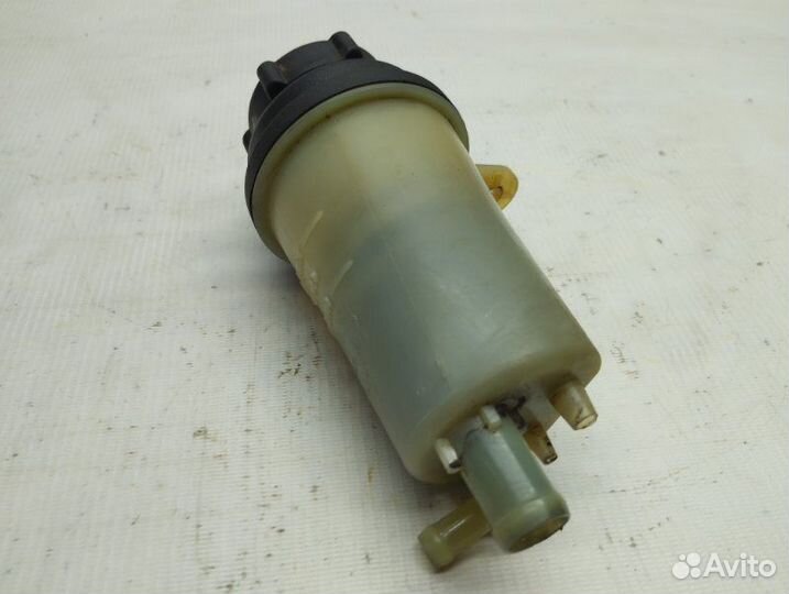 Бачок гидроусилителя Ford Focus хэтчбек 2010