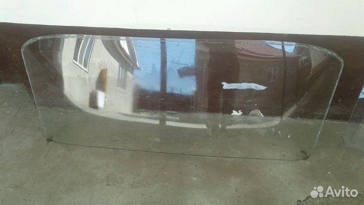 Стекла на волгу 24 б/у