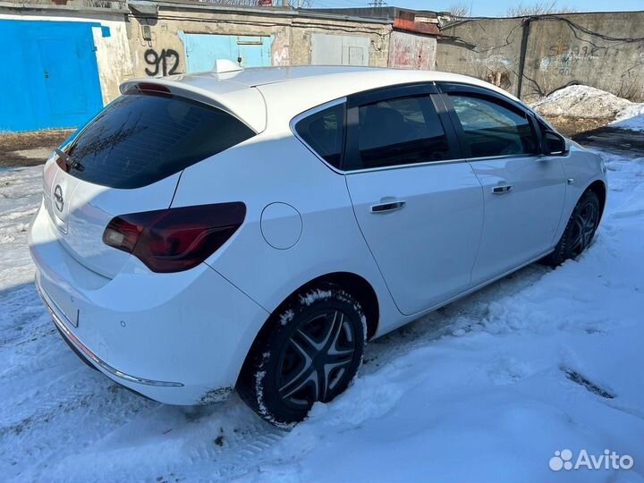 Opel Astra 1.6 МТ, 2012, 155 000 км