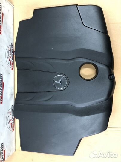 Крышка декор двигателя Mercedes W213-205