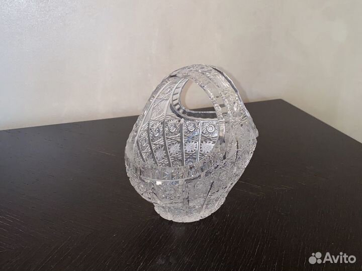 Ваза хрустальная