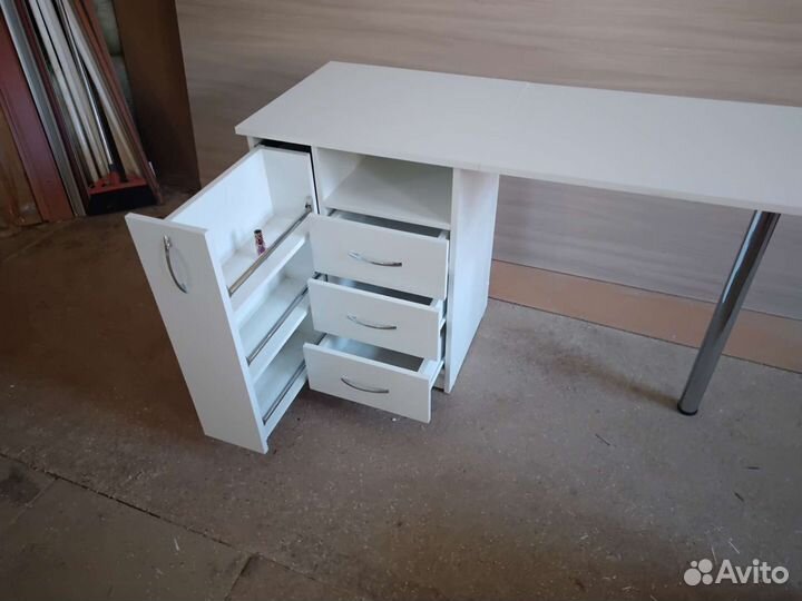 Стол для маникюра