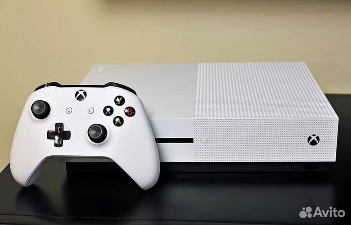 Игровая приставка xbox ONE S 1Tb б/у