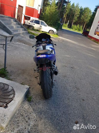 Сузуки джиксер 600 2002год