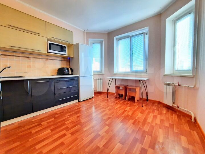 2-к. квартира, 57 м², 16/17 эт.