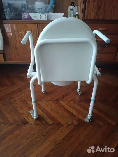 Кресло туалет для инвалидов