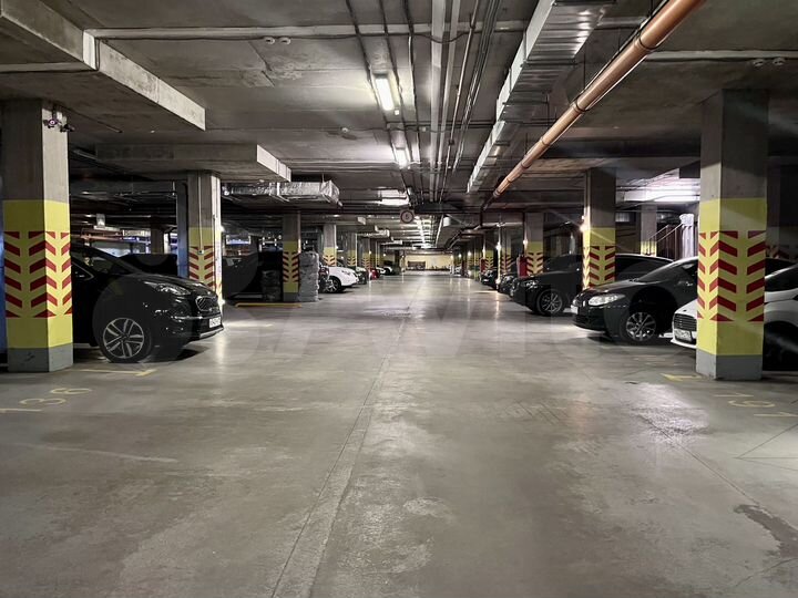 Машиноместо, 15 м²