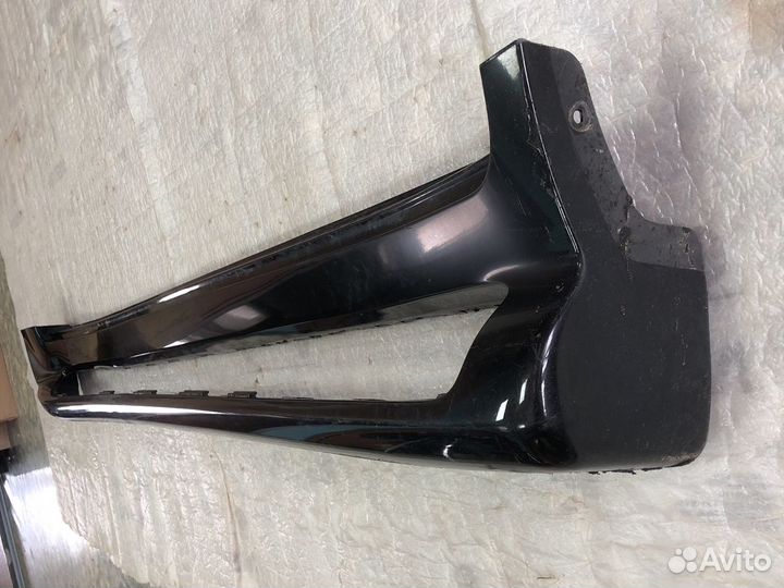 Накладка на порог наружная левая Lexus LX570