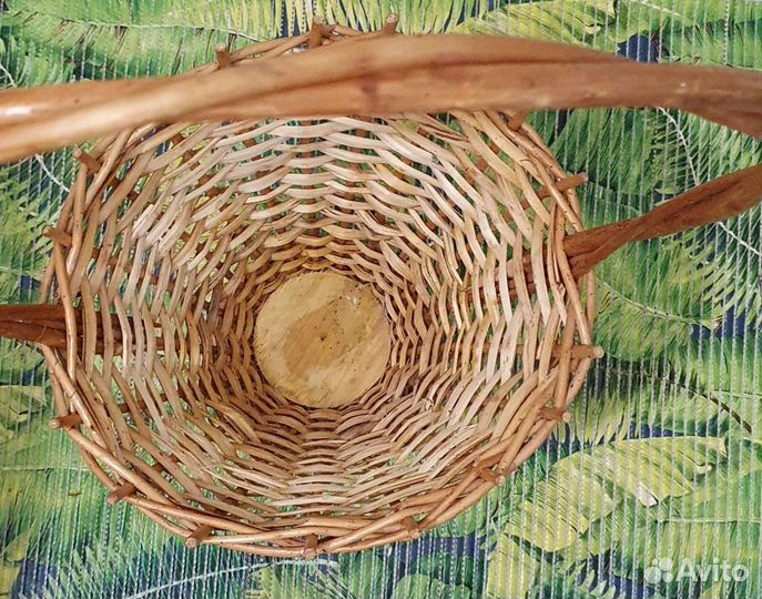 Корзина плетеная большая