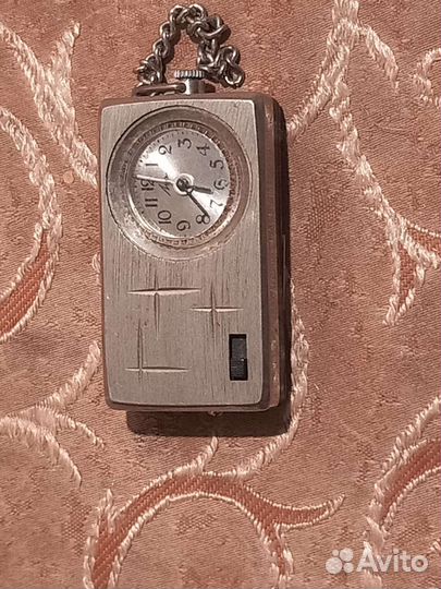 Часы будильник СССР