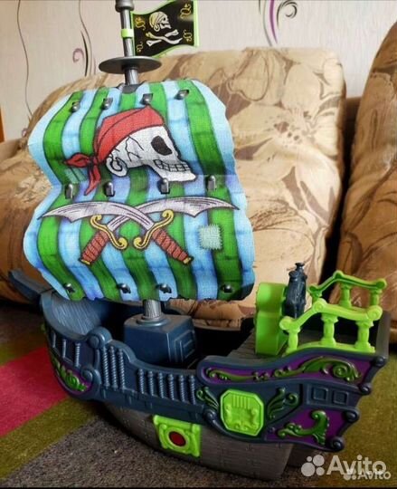 Машинки большие, Корабль пиратский