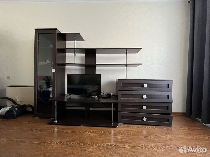 Стенка в гостиную