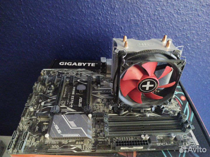 Материнская плата с процессором