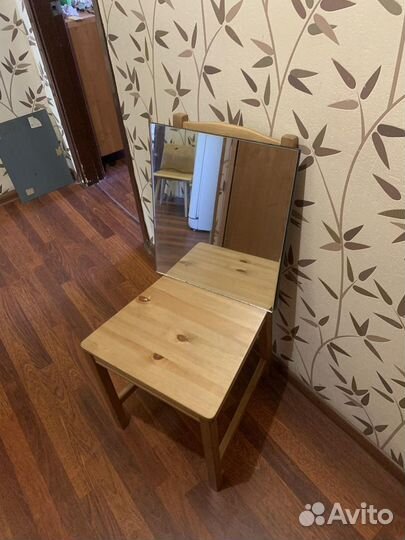 Мебельное зеркало