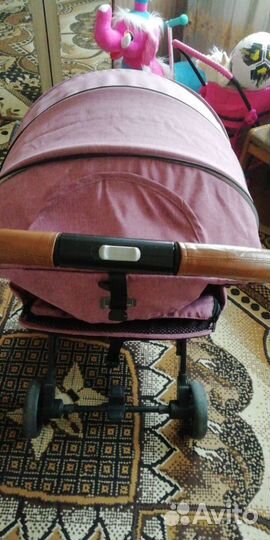 Прогулочная коляска