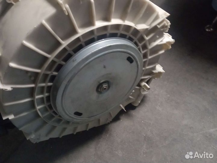 Бак стиральной машины Bosch, Simens