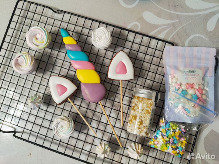 Наборы для украшения тортов: пряники, меренга