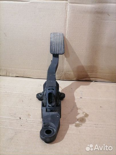 Педаль газа Kia Rio