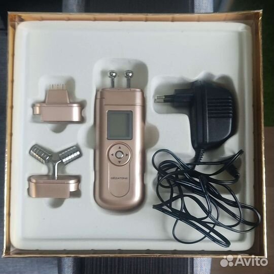 Многофункциональный прибор для ухода за кожей лица