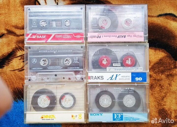 Аудиокассеты с записью 90 минут