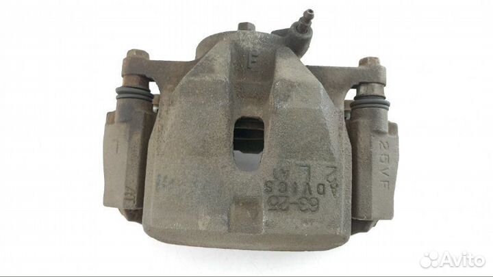 Суппорт передний левый Toyota Noah ZRR75 2010