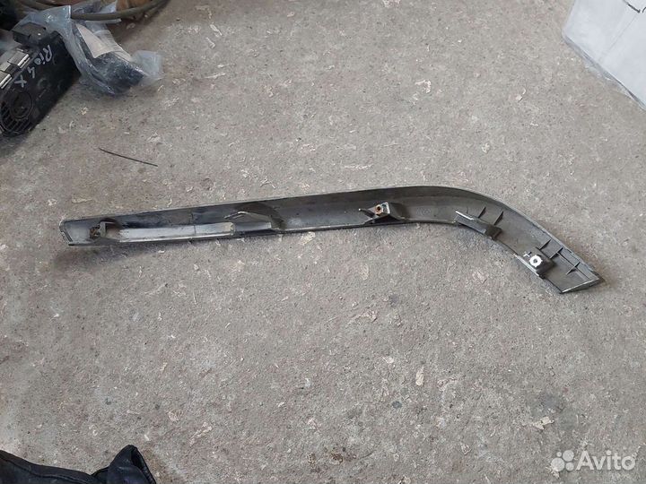 Молдинг пер бам лада веста sw cross