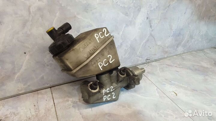 Главный тормозной цилиндр Renault Symbol 2