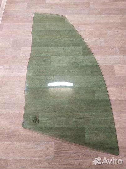 Стекло двери передней левой Ford Mondeo 3