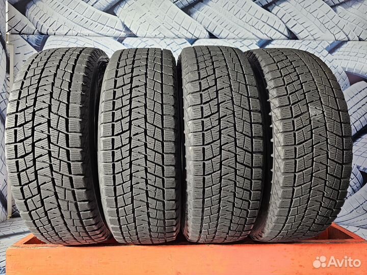 Bridgestone Blizzak DM-V1 225/65 R17